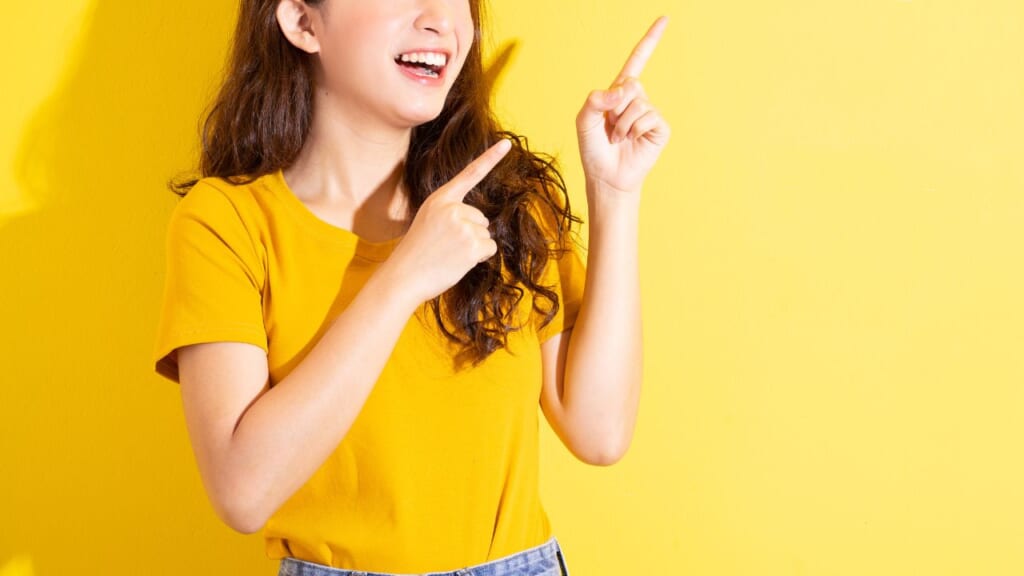 heading-469-woman-korean-smile