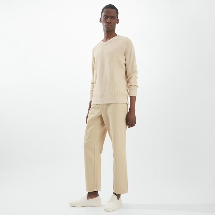 coordinate-1016-nothing-t-shirt-chino-pants-sneakers