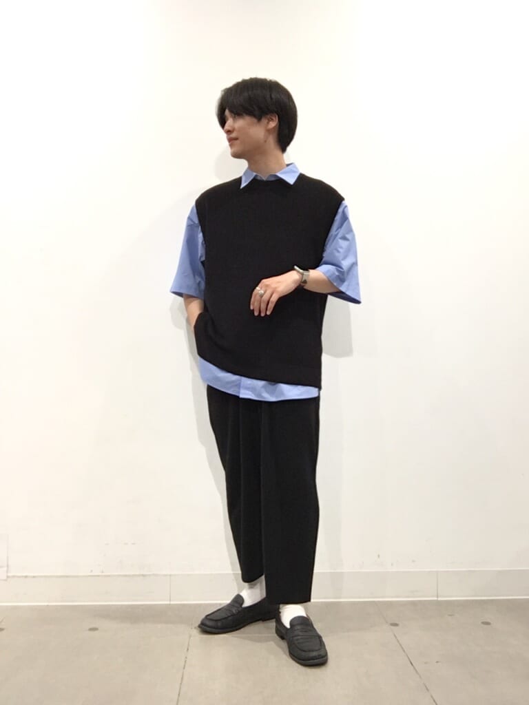 coordinate-1059-nothing-knit-slacks-leather-shoes
